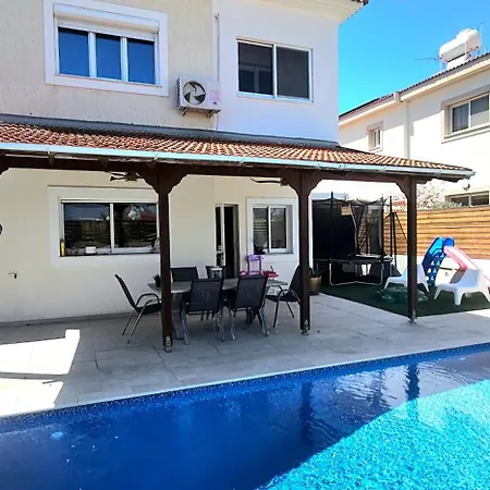 Suburban Family * Limassol