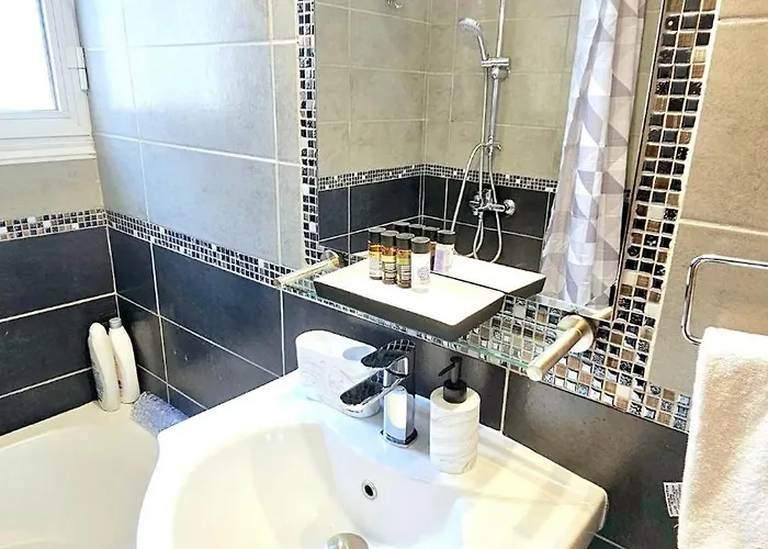 Suburban Family * Lemesos