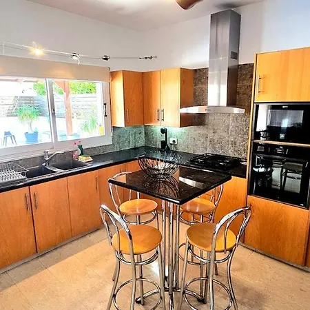 Villa Suburban Family Limasol