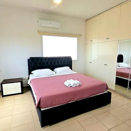 Suburban Family Villa *